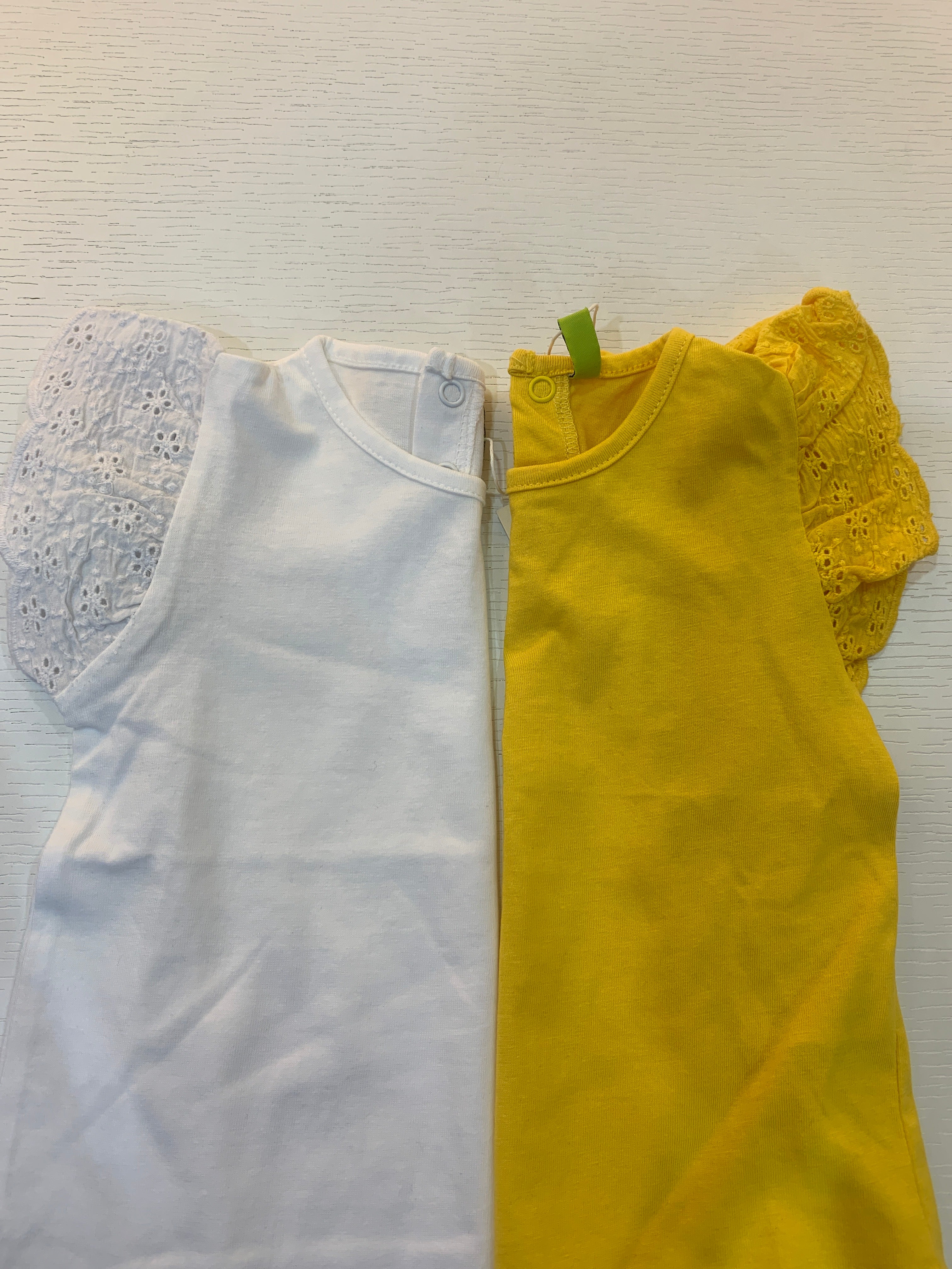 T-shirt a maniche corte pizzo sangallo
