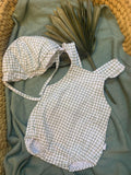 salopette con cappello