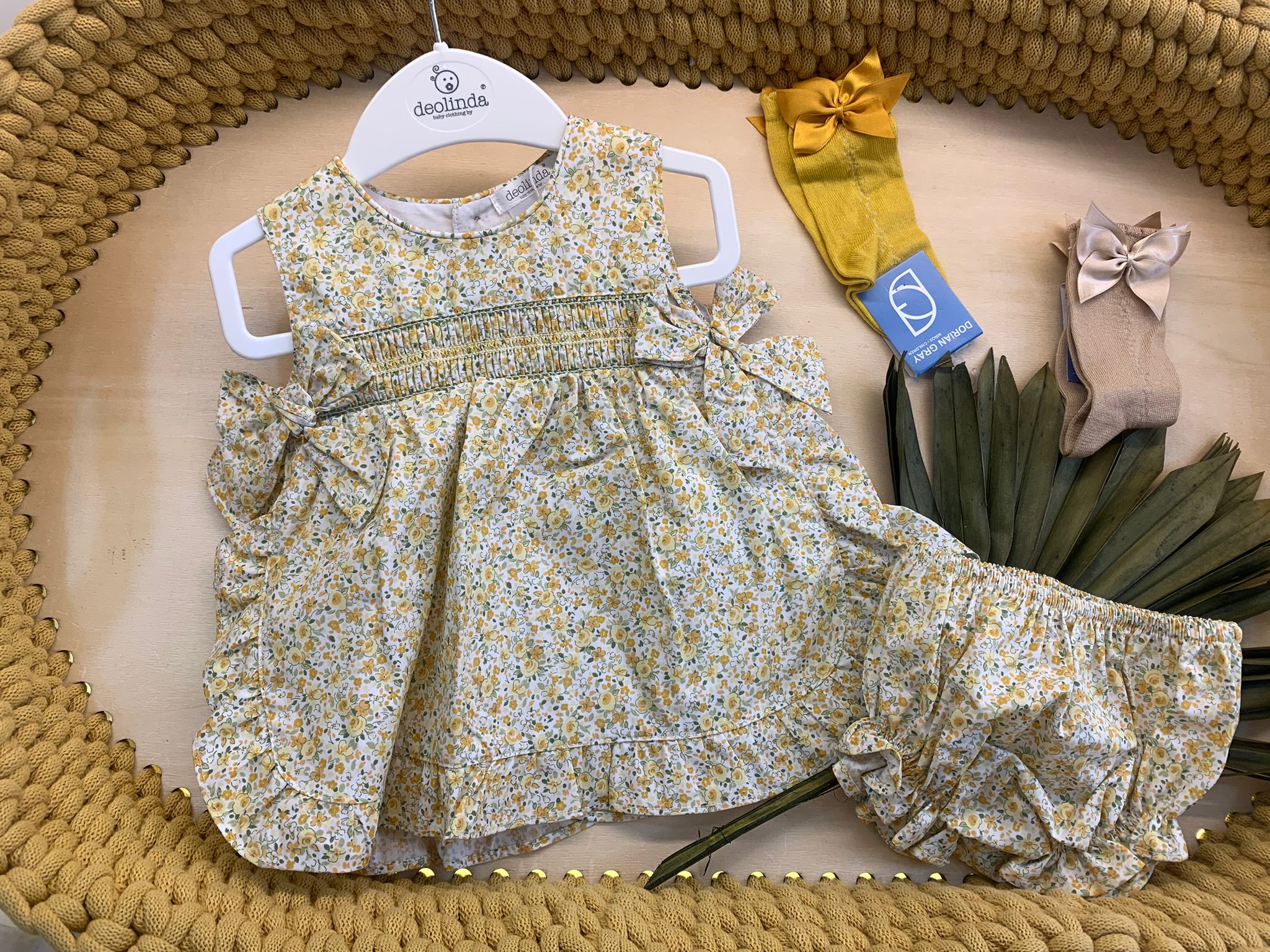 abito con fiocchi fantasia microfiorellini